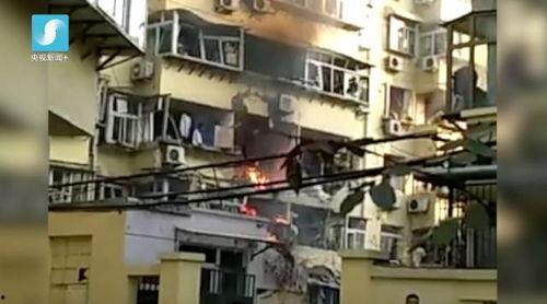 青岛雨后爆料事件真相视频,真相视频揭露惊人内幕 第1张 青岛雨后爆料事件真相视频,真相视频揭露惊人内幕 第1张